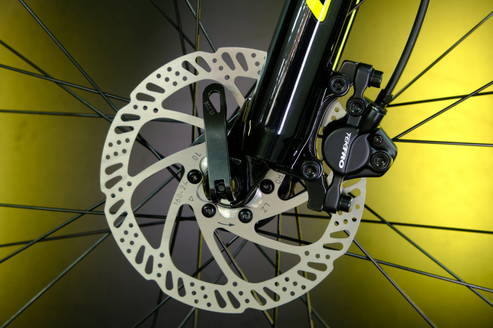 Lorak Sel 8900 HD Серебристый/Салатовый 21р (на рост 183-190)